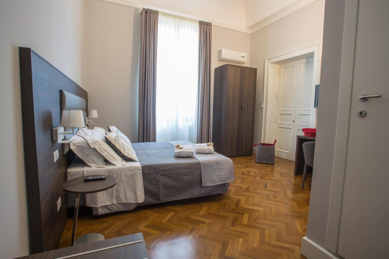 Re Vittorio De Luxe Bed & Breakfast Messina Ngoại thất bức ảnh